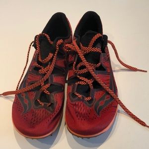 Saucony Men’s cleats/spikes Carrera XC 3 Running Orange/Red/Black 9.5